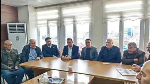 BAŞKAN YARDIMCISI AKKILIÇ'TAN TARSUS MUHTARLAR DERNEĞİNE ZİYARET