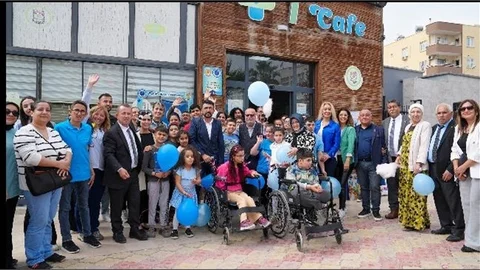 TARSUS’TA OTİZM FARKINDALIĞI, RENKLİ ETKİNLİKLE KUTLANDI