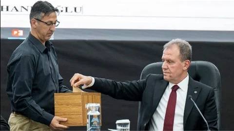 MERSİN BÜYÜKŞEHİR BELEDİYE MECLİSİ’NİN NİSAN AYI 1. BİRLEŞİMİ BAŞKAN SEÇER BAŞKANLIĞINDA GERÇEKLEŞTİRİLDİ