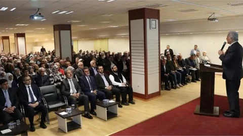 MERSİN'DE "HAC HAZIRLIK KURSLARI" DÜZENLENDİ