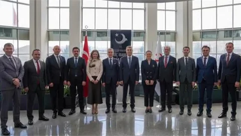 VALİ TOROS'TAN, GÖÇ İDARESİ BAŞKANLIĞI’NA ZİYARET