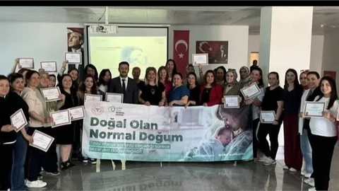 MERSİN'DE "EBELİK NORMAL DOĞUM BİLGİ VE BECERİ ARTIRMA VE AFETE HAZIR OLUŞLUK’’ KONULU EĞİTİM VERİLDİ