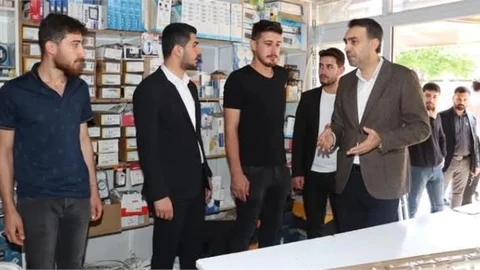 BAŞKAN ALDEMİR, TARSUS'TA ESNAF ZİYARETİ YAPTI