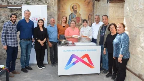 LAHANA SARMASI İLE KARAKUŞ TATLISI TADEKA BİNASINDA PİŞİRİLDİ