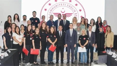 MERSİN'DE " İLK YARDIM EĞİTİCİ EĞİTMENLİĞİ EĞİTİMİ"