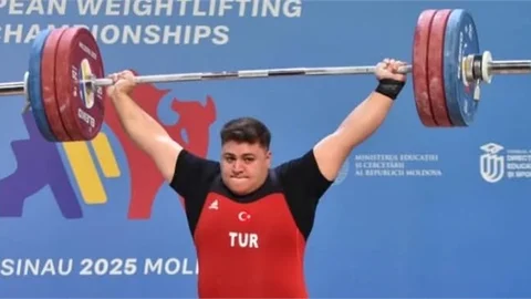 AVRUPA ŞAMPİYONASINI 8 ALTIN, 7 GÜMÜŞ VE 4 BRONZ İLE TAMAMLADIK