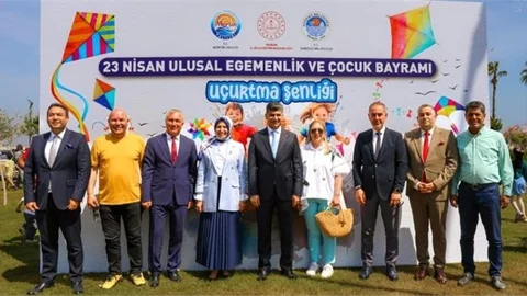 MERSİN'DE UÇURTMA ŞENLİĞİ