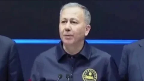 BAKAN YERLİKAYA "DEPREMİ YAŞAYAN HERKESE GEÇMİŞ OLSUN"