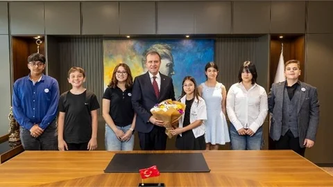 BAŞKAN SEÇER, ÇOCUK BAYRAMI’NDA ÇOCUK MECLİSİ ÜYELERİNİ AĞIRLADI