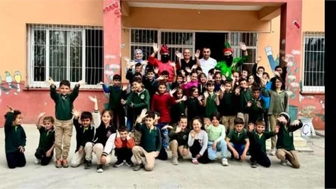 KARAGÖZ İLE HACIVAT ÇAMALAN'DA ÖĞRENCİLER İLE BULUŞTU