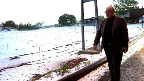 Erdemli Belediyesi Ekipleri Dolu Yağışı Sonrası Sahada