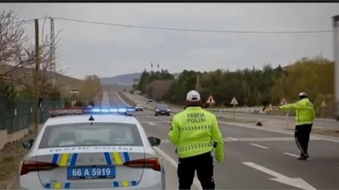 “AŞIRI HIZ, TRAFİK KAZALARINDA YOL AÇAN NEDENLER ARASINDA İLK SIRADA YER ALIYOR”️