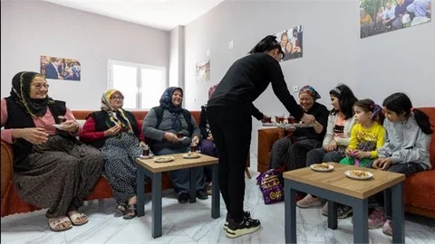 ERDEMLİ HANIM EVİ KAPILARINI AÇTI