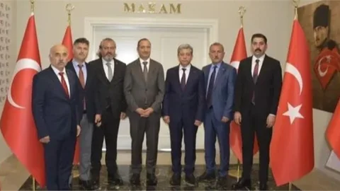 BAŞKAN IŞILAR İLE GENEL BAŞKAN KORKMAZ, KAYMAKAM AKYÜZ'Ü ZİYARET ETTİ