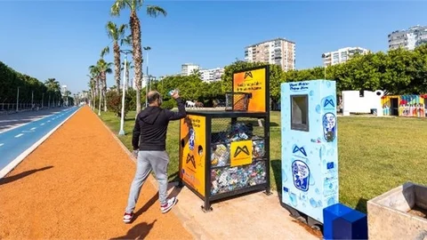 "Plastiksiz Mersin Sahilleri İçin Birleşiyoruz’