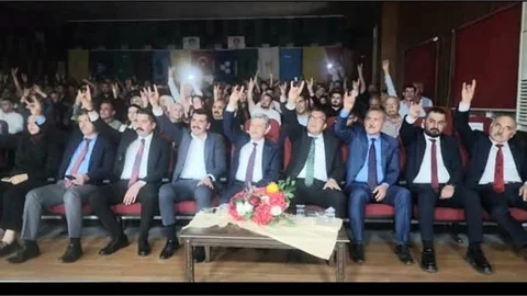 TÜRKAV 'DAN "DOKUZ IŞIK ŞİİR DİNLETİSİ "