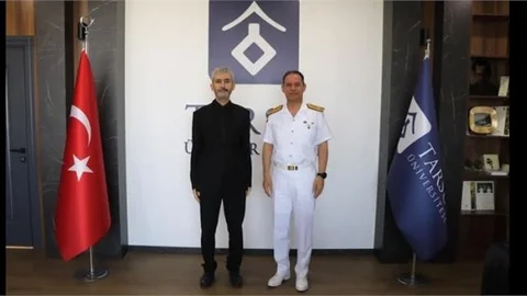 TUĞAMİRAL BAVBEK'TEN, REKTÖR ÖZEN'E ZİYARET