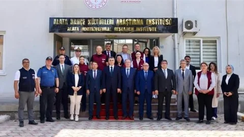 VALİ TOROS'TAN, ALATA BAHÇE ZİYARETİ