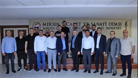 "MERSİN, TEKSTİL VE KONFEKSİYON ÜRETİMİNDE GÜÇLÜ KONUMA GELMELİ"