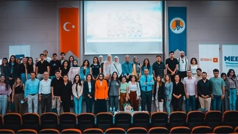 MWRSİN'DE GELECEĞİN ÖĞRETMENLERİ, GELECEĞİN TEKNOLOJİSİYLE BULUŞTU