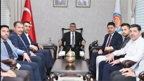 VALİ TOROS, BAKAN YARDIMCISI BOYRAZ İLE GÖRÜŞTÜ