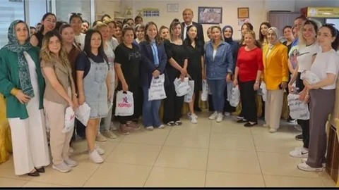 MÜDÜR ANTEPLİOĞLU, PERSONELİN ANNELELER GÜNÜNÜ KUTLADI