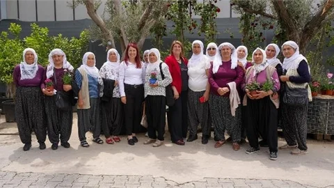 TARSUS BELEDİYESİ’NDEN ANNELER GÜNÜ ŞÖLENİ