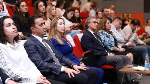 MERSİN'DE ECZACILAR GÜNÜ ETKİNLİĞİ