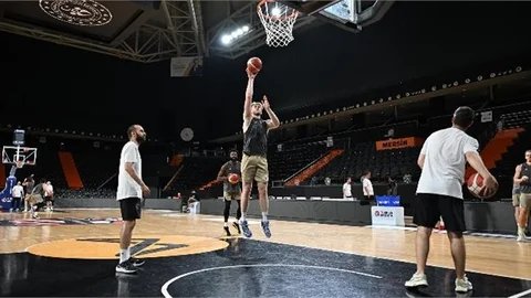 CARETTALAR’DA HEDEF PLAY-OFF’U GARANTİLEMEK