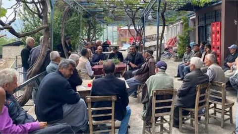 MÜDÜR ATEŞ, DOLUDAN ZARAR GÖREN BÖĞRÜEĞRİ KÖYÜ'NDE İNCELEMELRDE BULUNDU