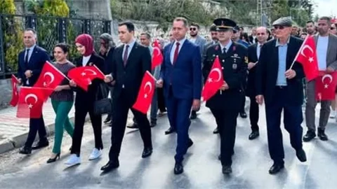 ÇAMLIYAYLA'DA 19 MAYIS COŞKUSU