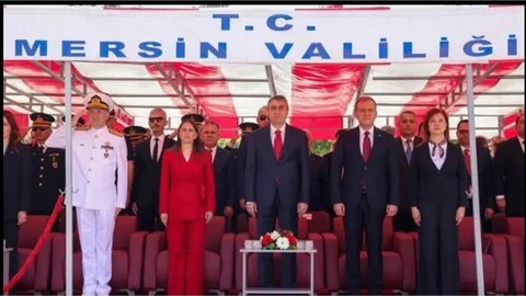 VALİ TORIS, 19 MAYIS ATATÜRK’Ü ANMA GENÇLİK VE SPOR BAYRAMI KUTLAMA PROGRAMINA KATILDI