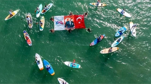 MERSİN BÜYÜKŞEHİR BELEDİYESİ İLE HAVADA, KARADA VE DENİZDE 19 MAYIS COŞKUSU YAŞANDI