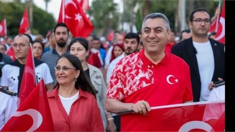 VALİ TOROS, GENÇLİK YÜRÜYÜŞÜ'NE KATILDI