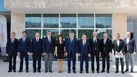 VALİ TOROS'TAN TEKNOPARK TOPLANTISI