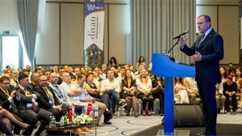 MERSİN BÜYÜKŞEHİR’DEN ‘11. DİJİTAL DÖNÜŞÜM VE İNSAN ODAKLI LİDERLİK ZİRVESİ’