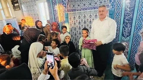 Müftü Akçay, Şerefiye Camii 4-6 Yaş Kur’an Kursu Kapanış Programına Katıldı