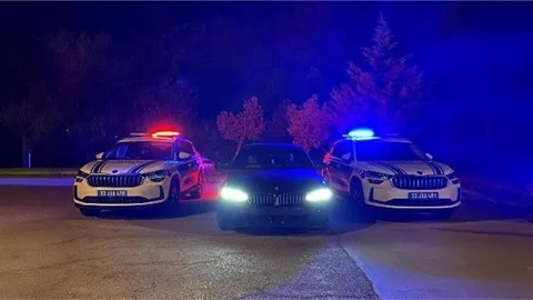 "TARSUS'TA DRİFT YAPAN ŞAHISLARI JANDARMA YAKALADI”