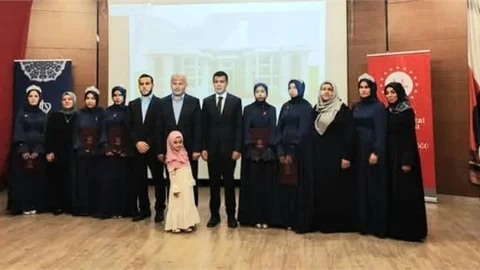 MUT'TA HAFIZLIK İCAZET TÖRENİ DÜZENLENDİ