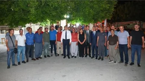 VALİ TOROS, ARPAÇSAKARLAR MAHALLESİNDE VATANDAŞLARLA BULUŞTU