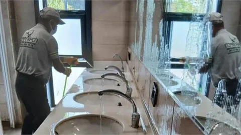 PARK VE BAHÇELERE ZARAR VERDİLER