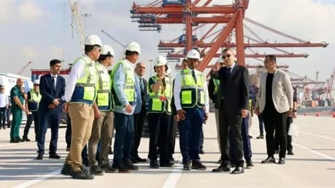 MERSİN ULUSLARARASI LİMANINA AYNI ANDA 400 METRELİK MEGA GEMİLER YANAŞABİLECEK