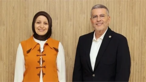 MERSİN MİLLETVEKİLİ LEVENT UYSAL, MERSİN İL MİLLÎ EĞİTİM MÜDÜRÜ FAZİLET DURMUŞ'U ZİYARET ETTİ