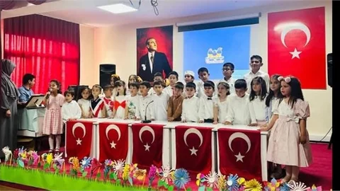 Çamlıyayla'da 4-6 ve 7-10 Yaş Kur'an Kursları Yıl Sonu Etkinliği Düzenlendi