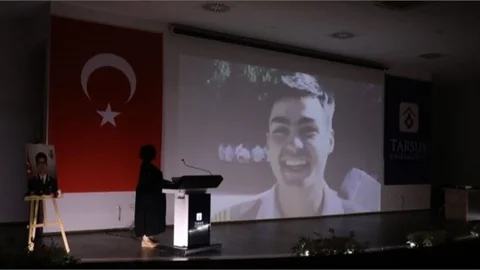 Şehit İstihkam Üsteğmen Ozan Olgu Köreke’nin İsmi Tarsus Üniversitesi Konferans Salonuna Verildi
