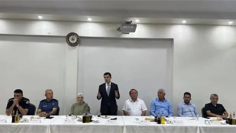 MUT KAYMAKAMI İSA UĞUR İÇİN VEDA YEMEĞİ DÜZENLENDİ