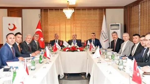 DÜZENSİZ GÖÇLE MÜCADELE KOORDİNASYON TOPLANTISI DÜZENLENDİ