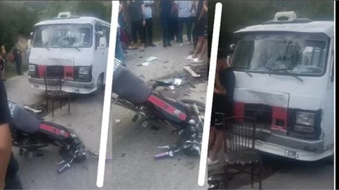 MERSİN'DE MOTORSİKLETLE, MİNİBÜS KAFA KAFAYA ÇARPIŞTI: 2 AĞIR YARALI