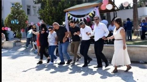 MERSİN ÜNİVERSİTESİ'NDE MEZUNLAR BULUŞMASI ETKİNLİĞİ COŞKUSU