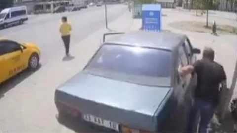 TAKSİCİ FACİAYI ÖNLEDİ!